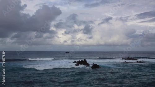 The powerful and dynamic sea of ​​AmamI