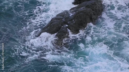 The powerful and dynamic sea of ​​AmamI