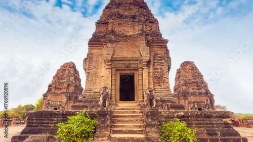 ancient temple in ayutthaya thailand