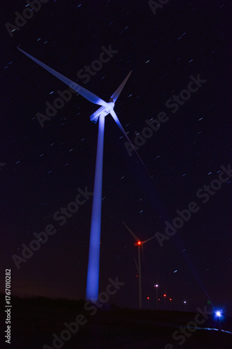 windsmills that give us light