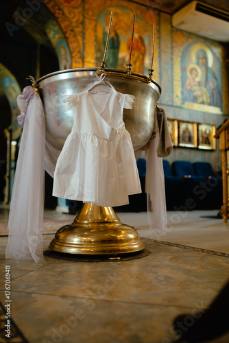 Fotografía Baptism, Orthodoxy, christening gown, Christianity, sacrament of baptism, font,