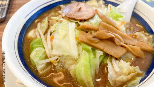 8番ラーメンの味噌野菜ラーメン