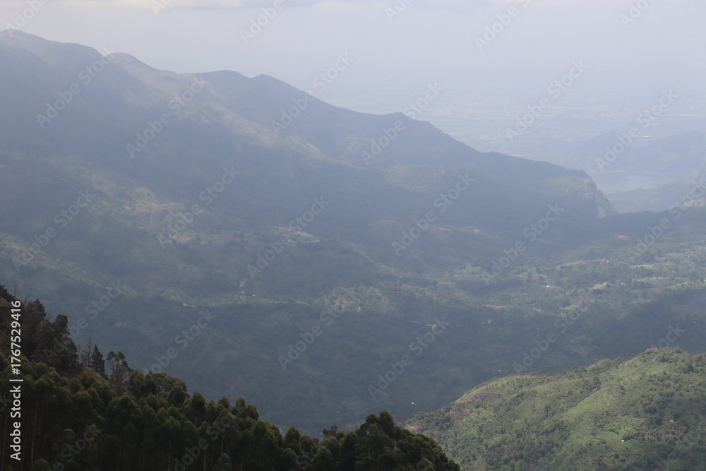 Naklejka premium mountain landscape with fog
