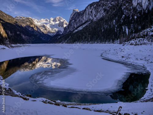 Gosausee und Dachstein im Winter