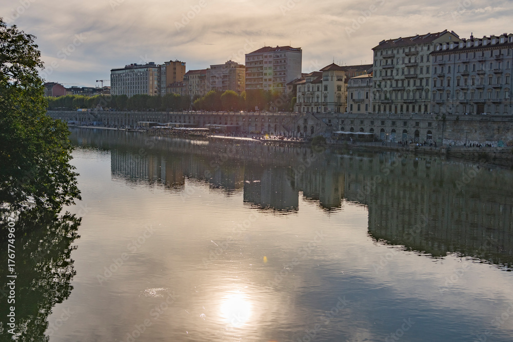 Fototapeta premium Il Po a Torino alla sera