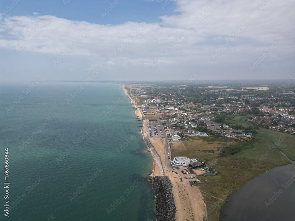 Obraz premium Milford on sea beach coastline