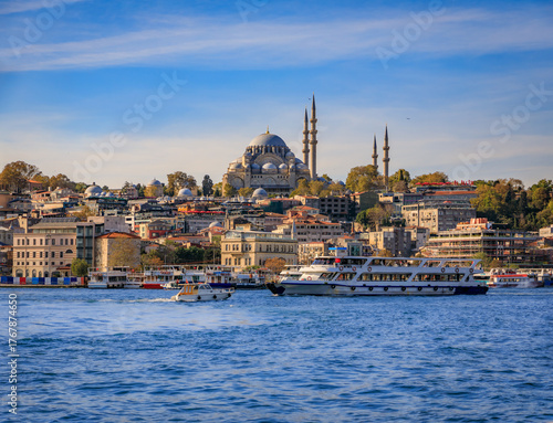Canvas Print The Golden Horn with the Historic Peninsula skyline and Istanbul ferry, Turkey