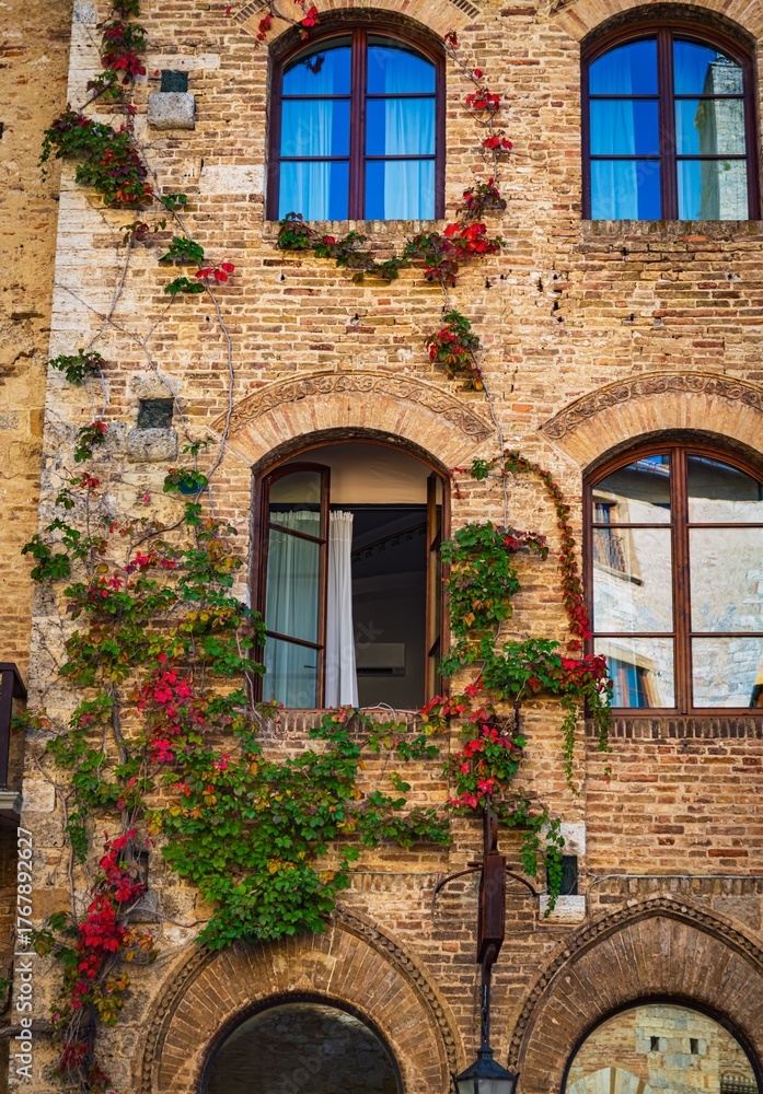 Fototapeta premium Old buildings in the city of Siena, Tuscany, Italy.