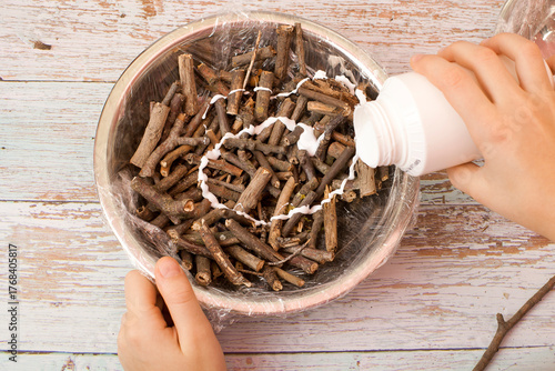 Step by step. How to create a vintage wooden fake vase. Step 3 from 6.