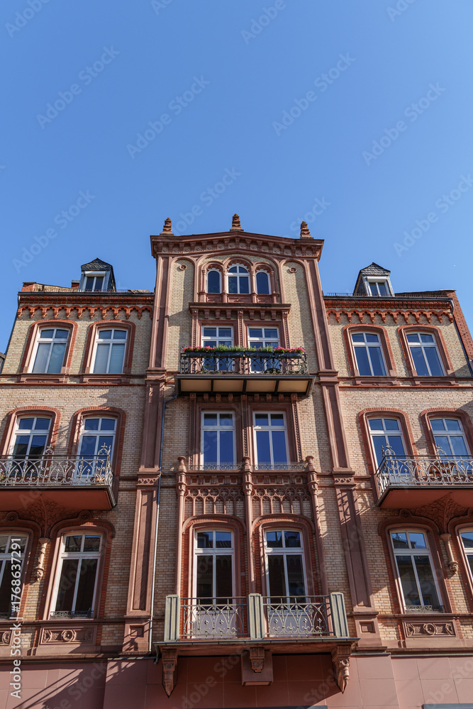 Fototapeta premium Sonniger Herbststag in Weisbaden