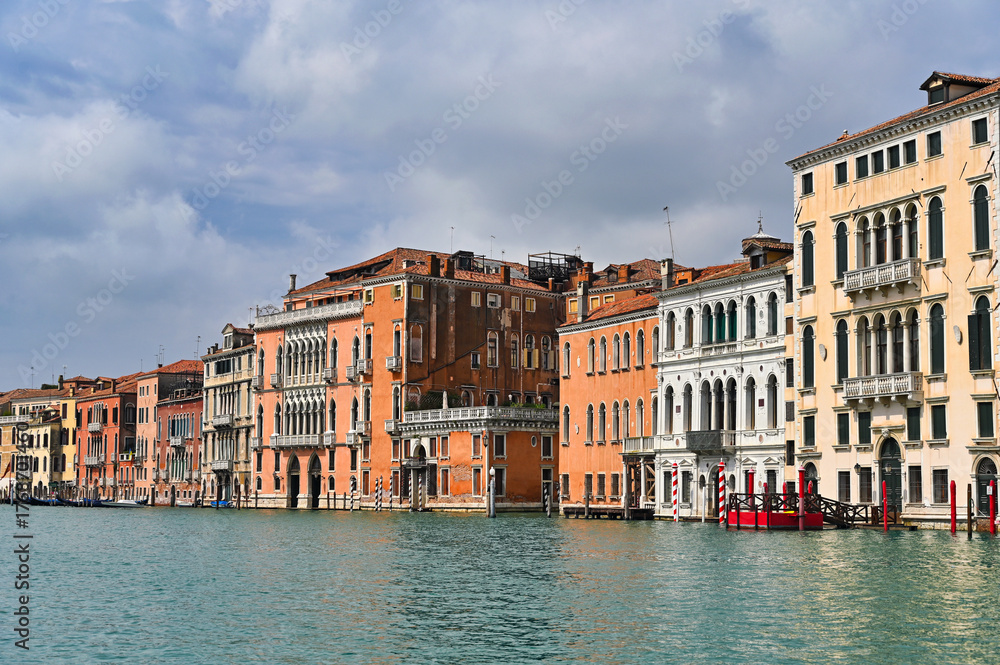 Obraz premium Canal Grande and colorful old buildings, Venice, Italy