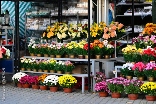 Flower stand at Brodno old cemetery (Polish: Cmentarz Brodnowski), the largest cemetery in Warsaw, Poland