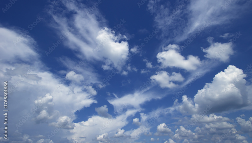 Obraz premium blue sky white clouds