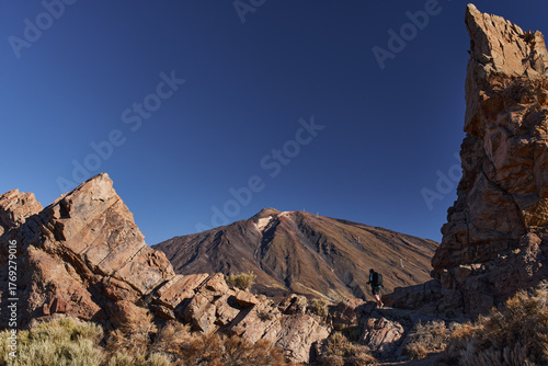 Принти на полотні Hiker photographing Teide at Roques de García