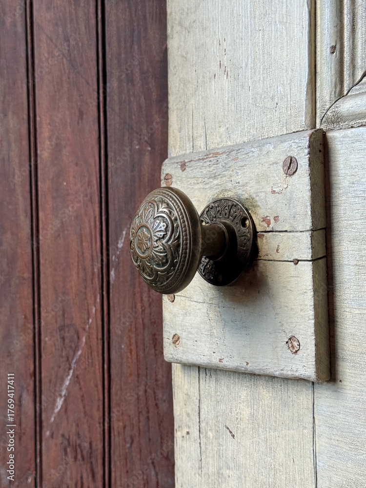 Fototapeta premium old wooden door