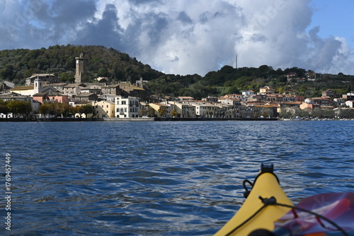 Escursione in kayak a Marta sul lago di Bolsena 