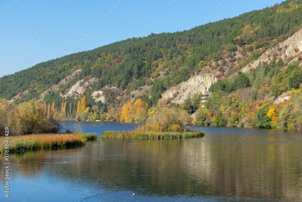 Fototapeta premium Autumn Landscape of Iskar River, Bulgaria