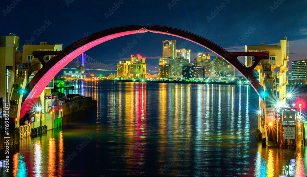 Fototapeta premium 安治川水門と夜景
