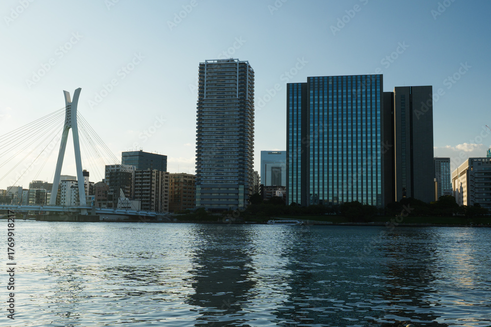 Naklejka premium 神田川から見る風景