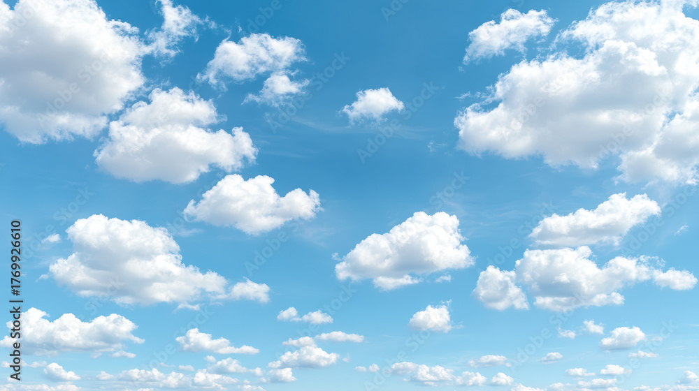 Fototapeta premium Soft calm sky with fluffy clouds creating serene atmosphere of tranquility and peace