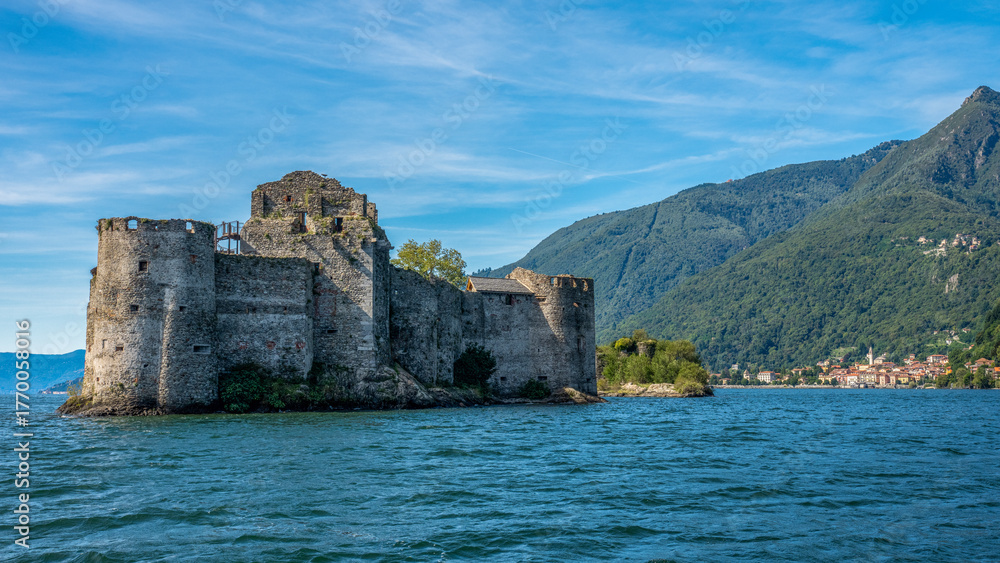 Fototapeta premium Castelli di Cannero - Lago Maggiore