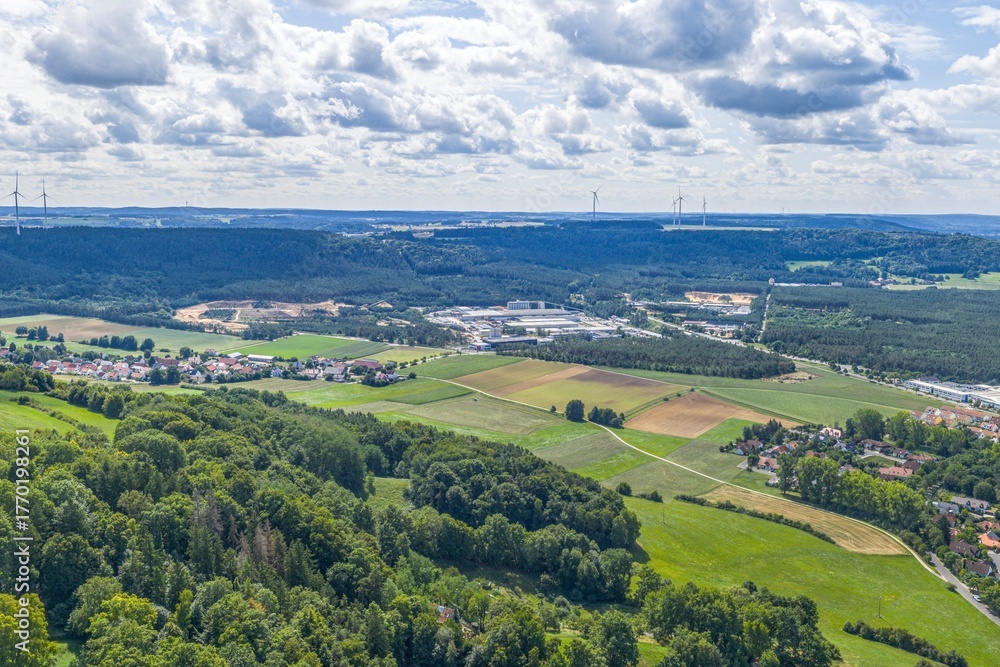 Fototapeta premium Panoramablick auf die Kreisstadt Neumarkt in der Oberpfalz im Sommer