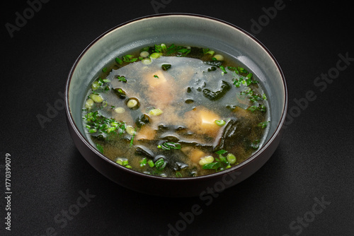 A traditional Japanese soup with a 2000-year history! The combination of Wakame seaweed and Tofu cheese, with green onions and spices.