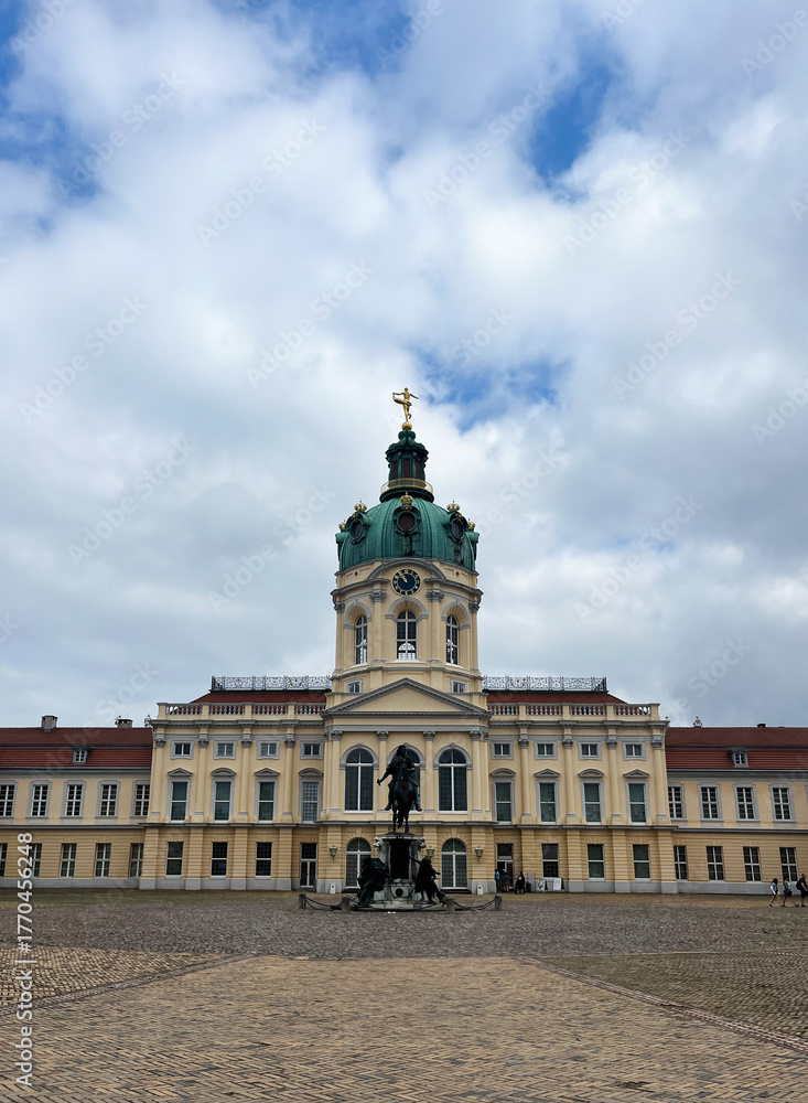 Fototapeta premium Building In Berlin Germany 