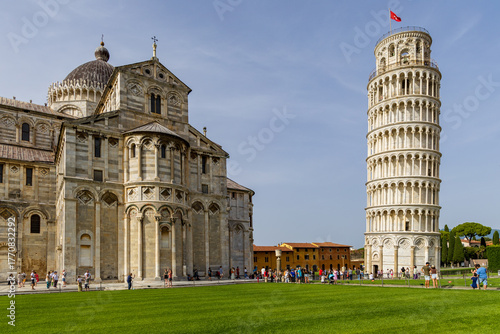 leaning tower of pisa italy