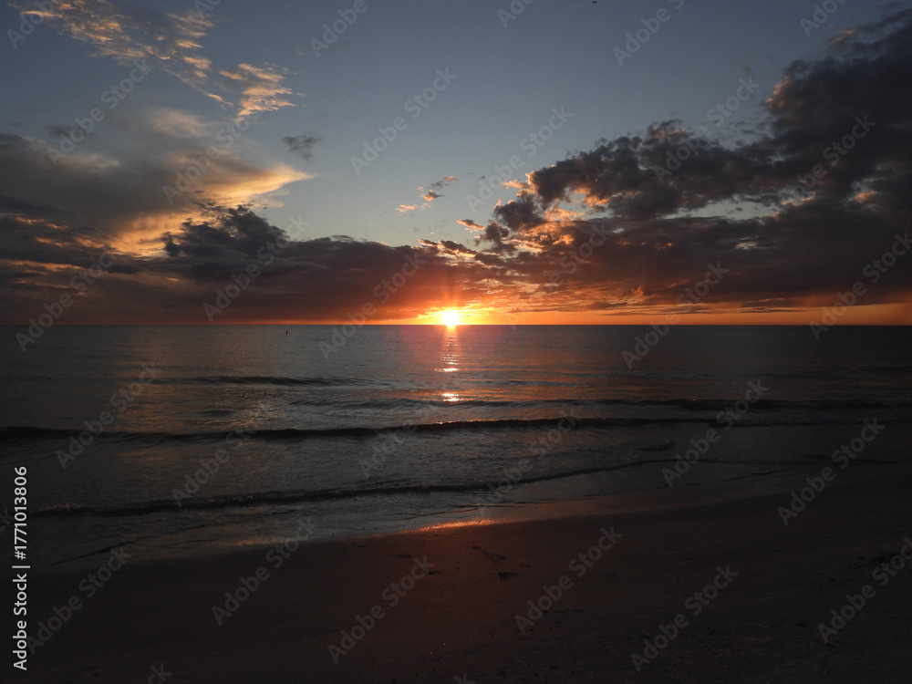 Obraz premium sunset on the beach