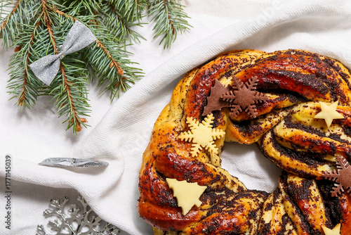 Tasty Christmas pastry wrea...