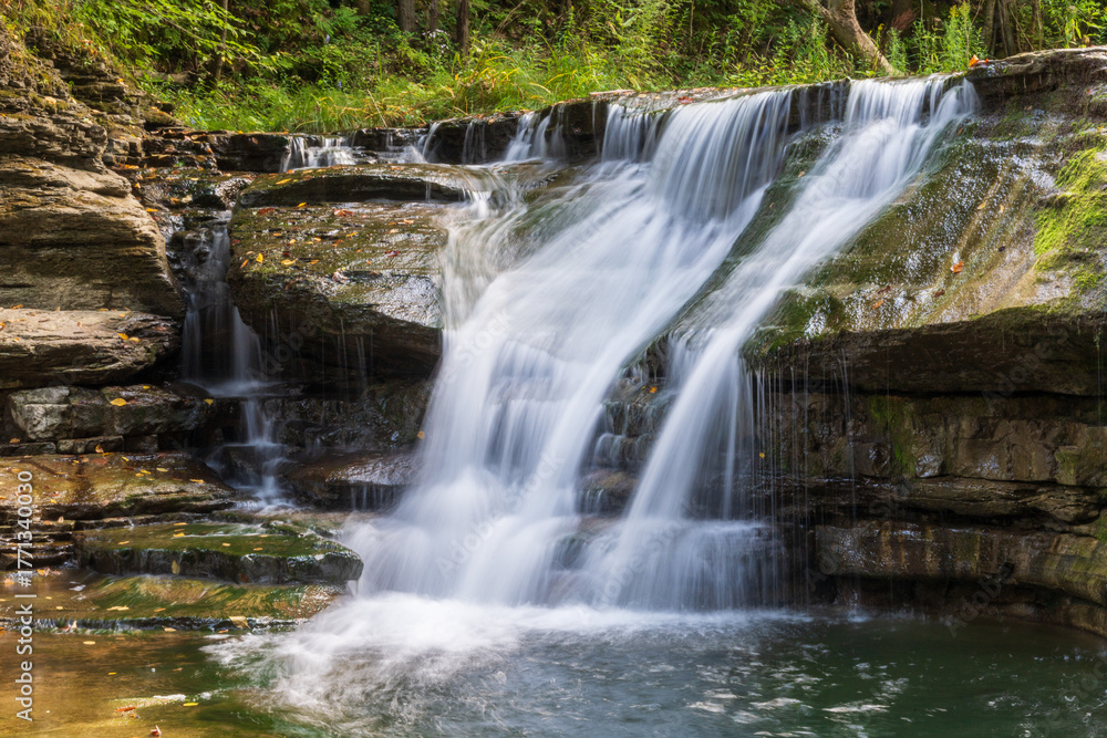 Obraz premium Robert H. Treman State Park New York, Waterfalls and Gorges in the Finger Lakes