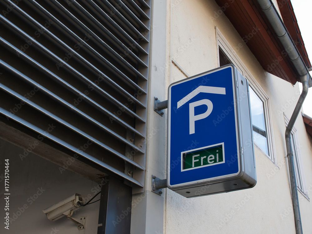 Naklejka premium Parking Sign Indicating Available Spaces