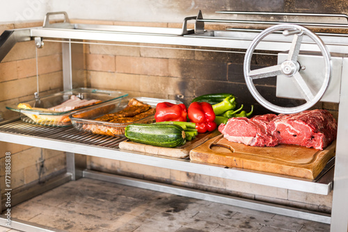 Asado de carne y vegetales