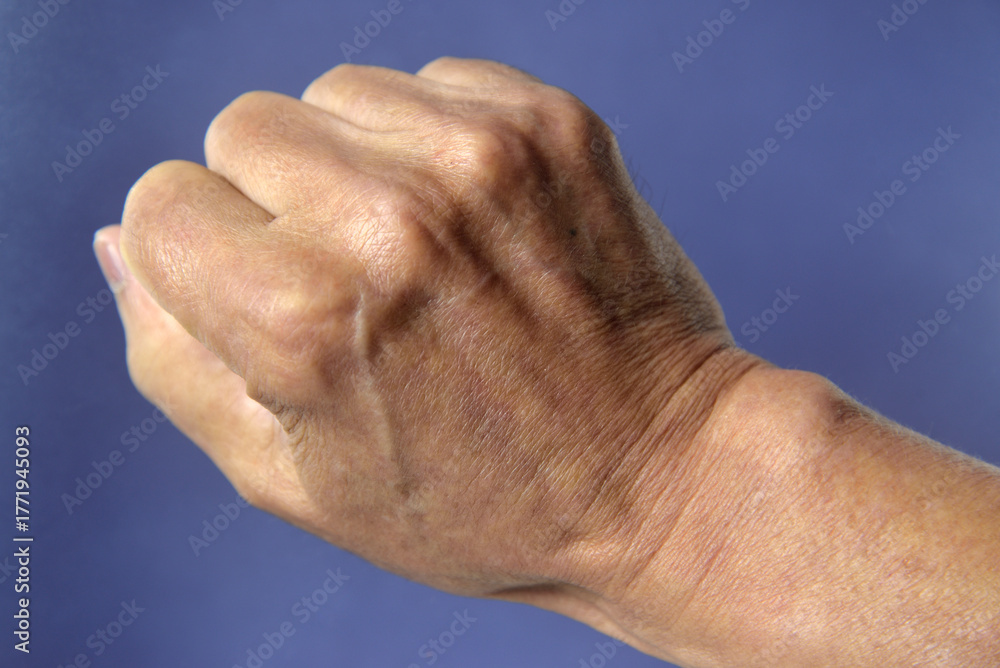 1000_F_1771945093_McRWFrm3GvJO