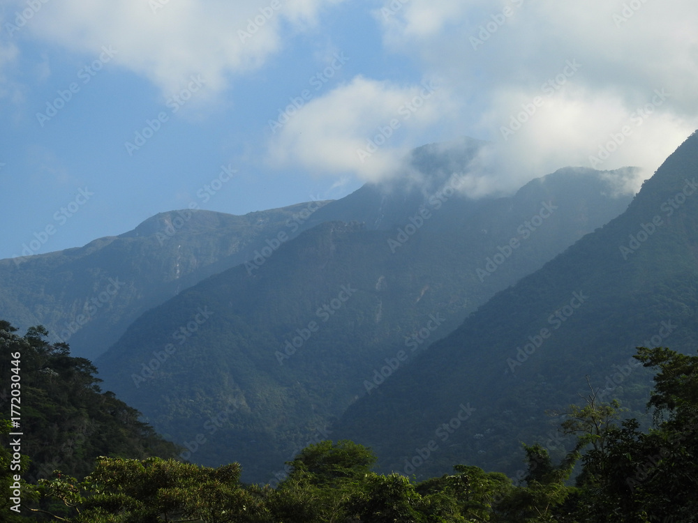 Obraz premium clouds over the mountains