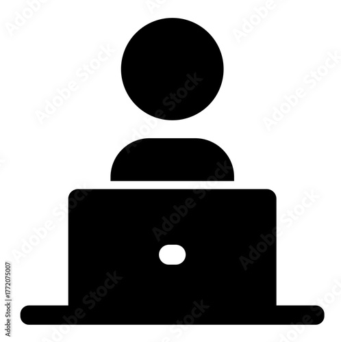 PCを見たり入力作業している人・正面、エンジニア、ライターなど