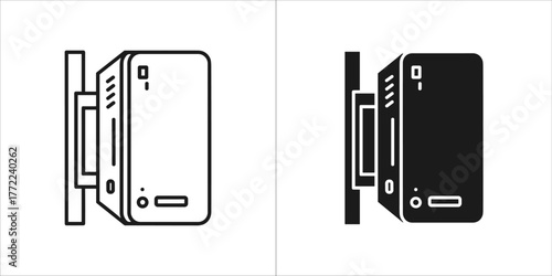 Black and white illustration of a server