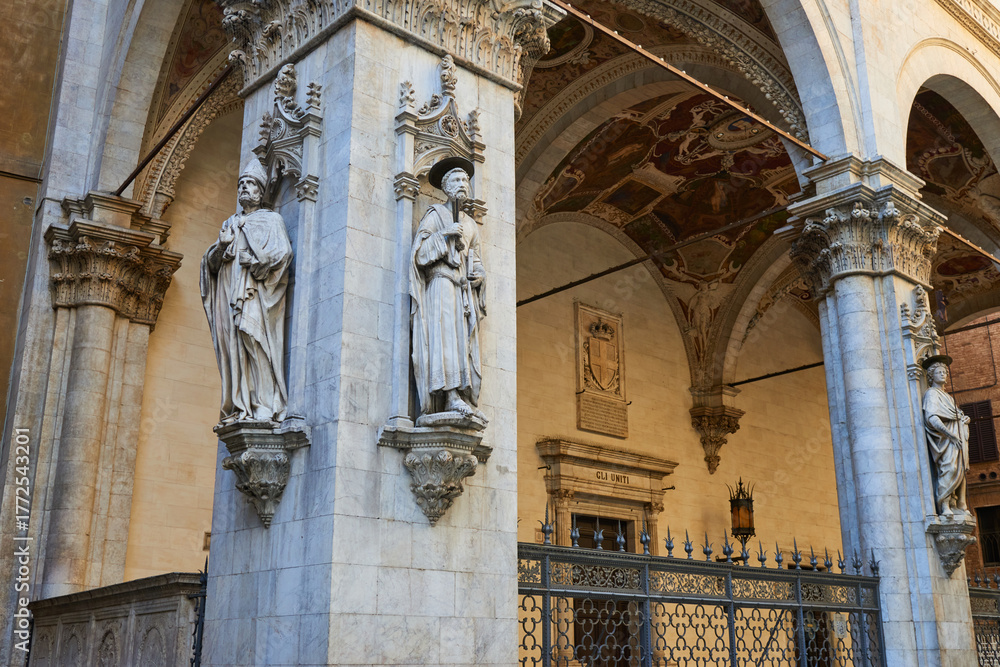 Obraz premium Portico in Siena, Tuscany, Italy