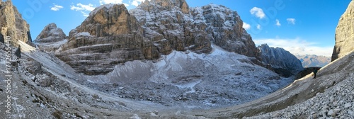 Canvas Print winter hiking in dolomiti di brenta italy