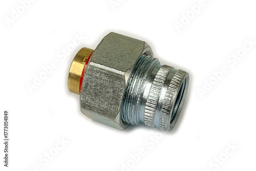 Dielectric union pipe fitting