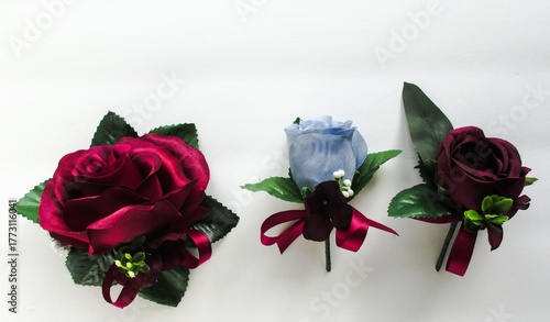 Bilde på lerret boutonnieres and corsage with silk roses