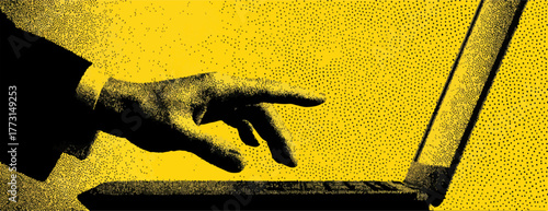 Uma mão profissional digitando rapidamente em um laptop moderno contra um fundo amarelo vibrante, simbolizando trabalho digital e tecnologia.