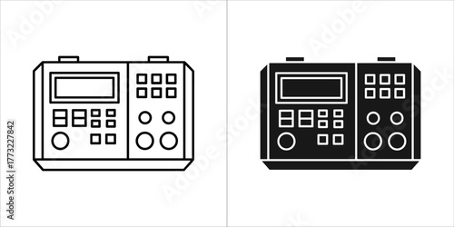 Electronic device with screen and buttons