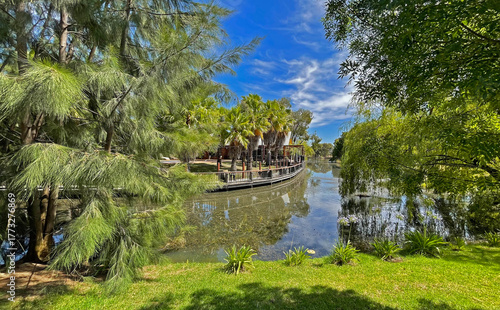 Beautiful gardens and setting for a holiday or break in Moama New South Wales resort-Pericoota Vines near the Murray River