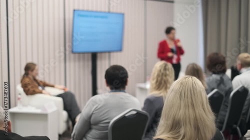 Wallpaper Mural Business group meeting for training, focus on occupation and success. Torontodigital.ca