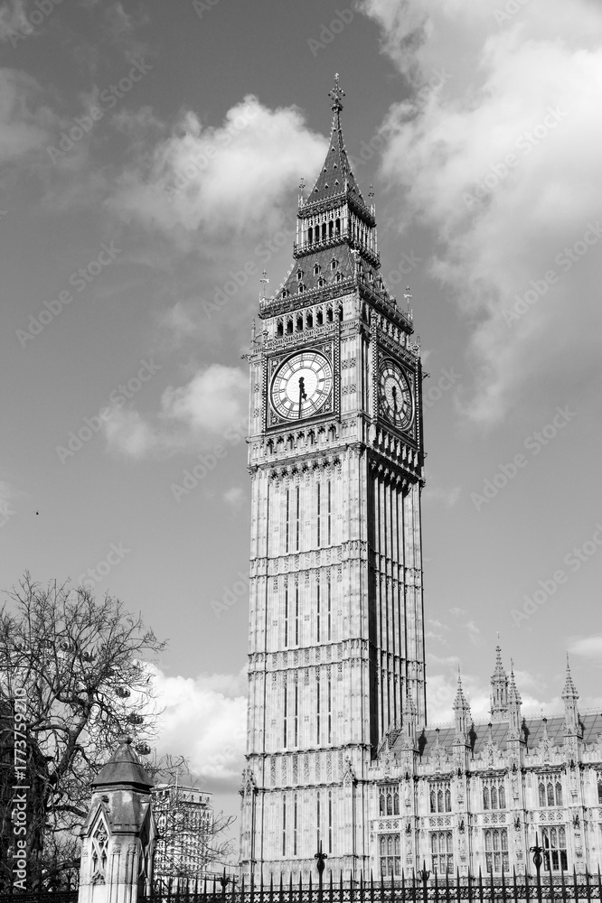 Fototapeta premium Big Ben clock tower in London, England. Black and white vintage style retro photo.