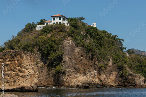 Fototapeta Naklejka Na Ścianę i Meble -  house on the hill