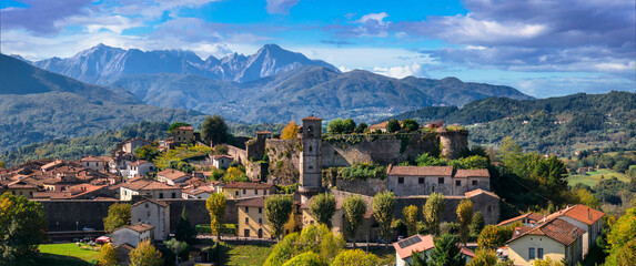 Acrylglasbilder Toskana Castiglione di Garfagnana in der Provinz Lucca  © Freesurf