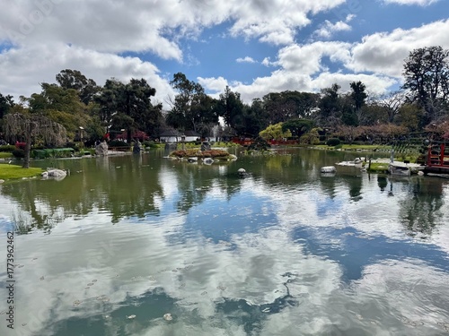 Reflejos en el Jardin Japones de la ciudad de Buenos Aires